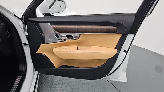 Volvo S90 B5 2023 24