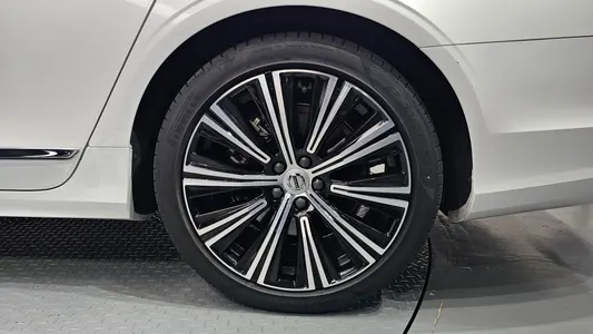 Volvo S90 B5 2023 21
