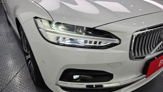Volvo S90 B5 2023 22