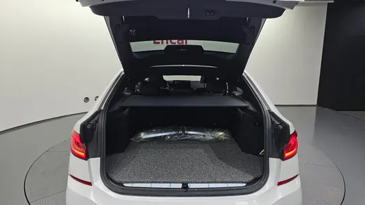 BMW 6 Series GT (G32) 630i xDrive M 2024 18