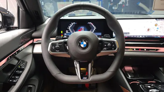 BMW 5 Series (G60) 530i xDrive M 2025 13