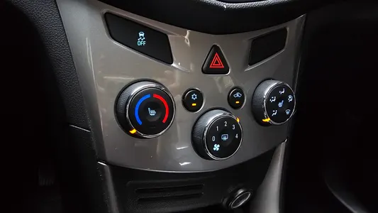 Chevrolet 트랙스 1.4 LTZ 2014 17