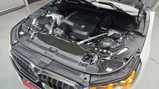 BMW 5 Series (G60) 530i xDrive M 2024 6