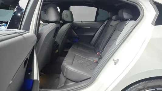BMW 5 Series (G60) 530i xDrive M 2024 12
