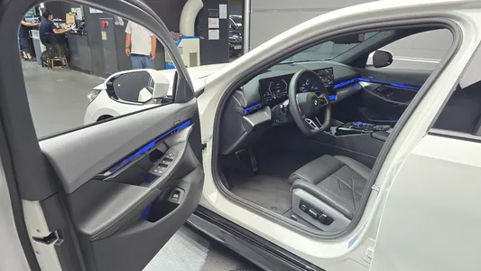 BMW 5 Series (G60) 530i xDrive M 2024 10