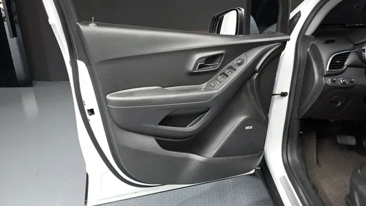 Chevrolet 트랙스 1.6 LTZ 2017 24