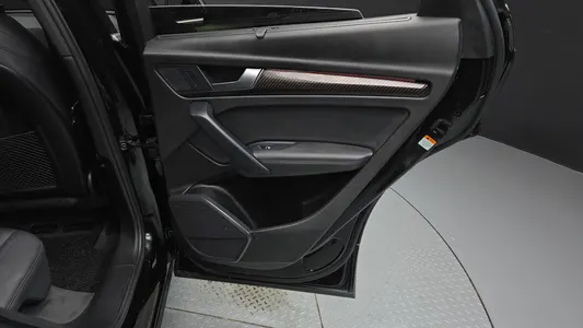Audi Q5 (FY) 40 TDI 2021 25