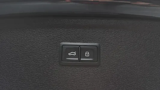 Audi Q5 (FY) 40 TDI 2021 30