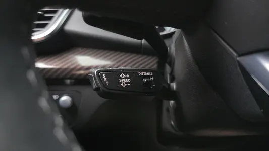 Audi Q5 (FY) 40 TDI 2021 38