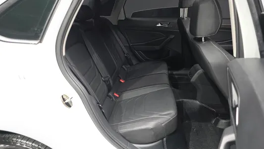 Volkswagen 7 1.4 TSI 2021 12