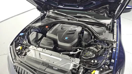 BMW 3 Series (G20) 320i M 2025 6