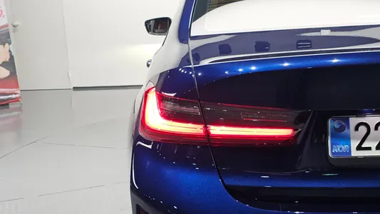 BMW 3 Series (G20) 320i M 2025 23