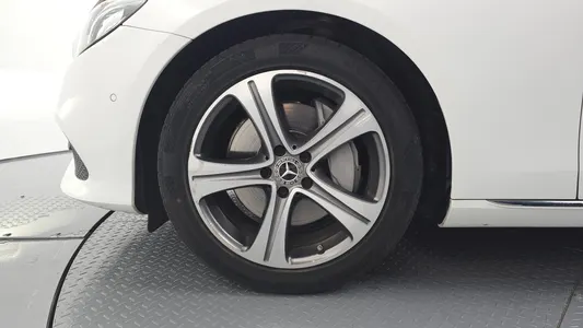 Mercedes-Benz E-Class W213 E300 2018 5