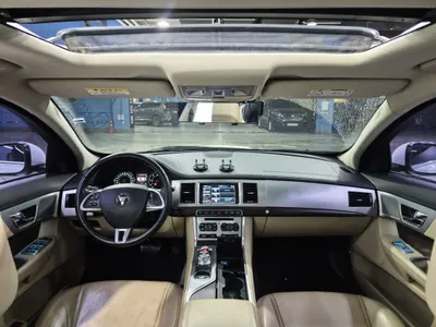 Jaguar New XF 2.2D 2015 8