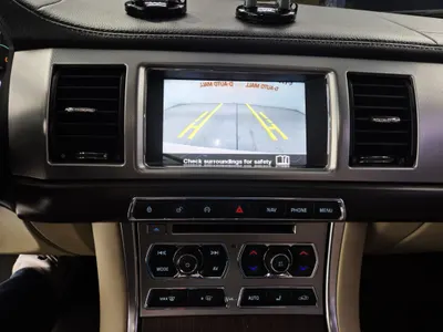 Jaguar New XF 2.2D 2015 14