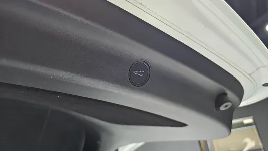 Tesla Y AWD 2022 20