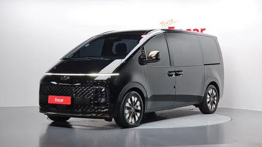 Hyundai Staria 9 2024