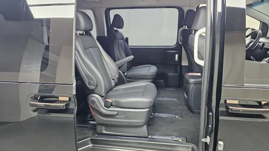 Hyundai Staria 9 2024 11