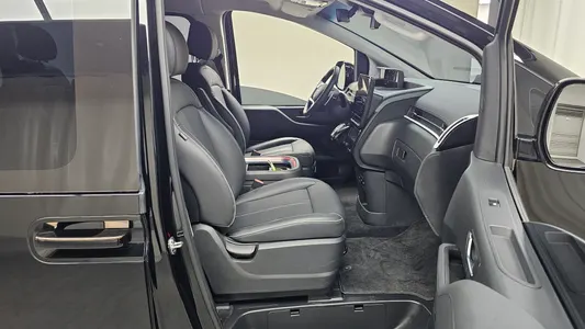 Hyundai Staria 9 2024 26
