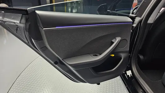 Tesla 3 RWD 2025 26