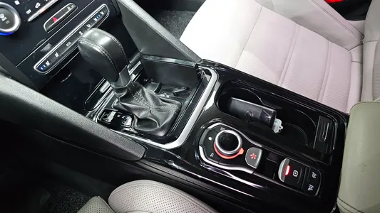 Renault Korea SM6 1.6 TCe RE 2017 9