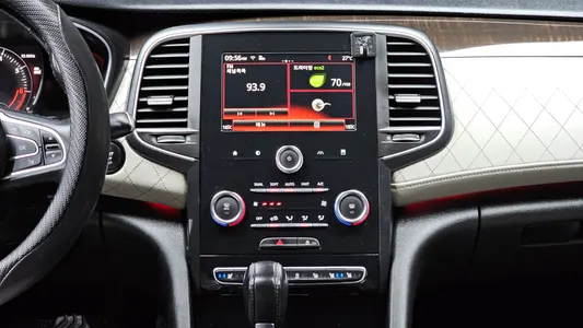Renault Korea SM6 1.6 TCe RE 2017 14
