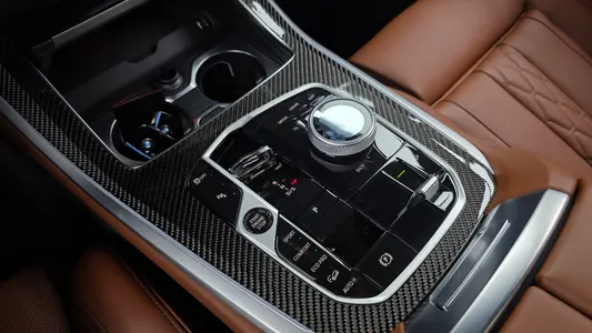BMW X5 (G05) M60i 2025 9