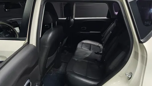 Kia 쏘울 1.6 GDi 2013 12