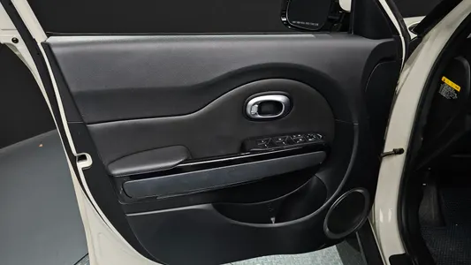 Kia 쏘울 1.6 GDi 2013 24