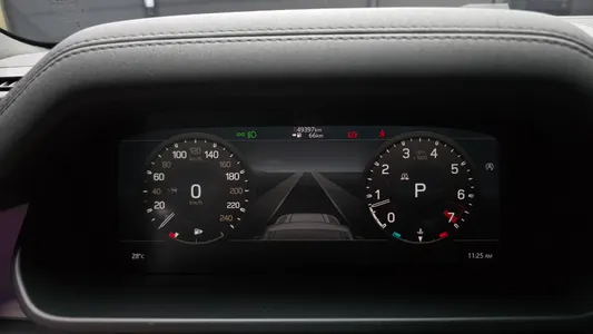 Land Rover (L663) 110 P300 X- SE 2021 8