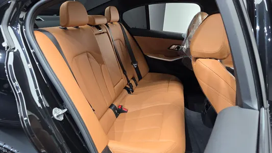 BMW 3 Series (G20) 320i M 2024 11