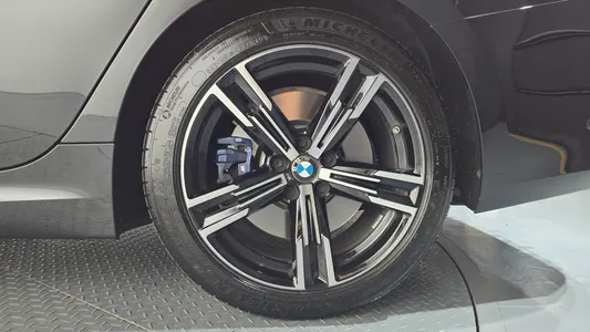 BMW 3 Series (G20) 320i M 2024 21