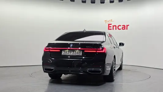 BMW 7 Series (G11) 745e i M 2020 4