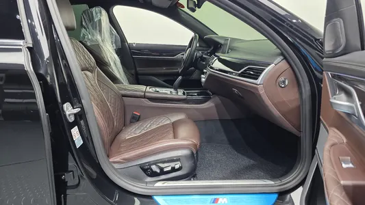BMW 7 Series (G11) 745e i M 2020 11