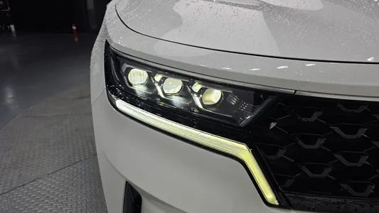 Kia 4 HEV 1.6 2WD 2022 22