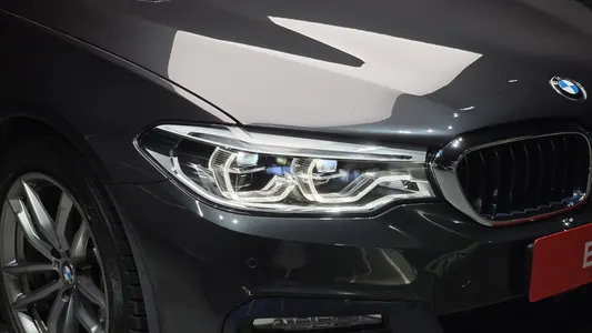 BMW 5 Series (G30) 520d M 2017 22