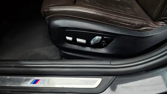 BMW 5 Series (G30) 520d M 2017 29