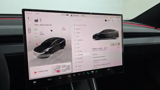 Tesla Y L AWD 2026 8