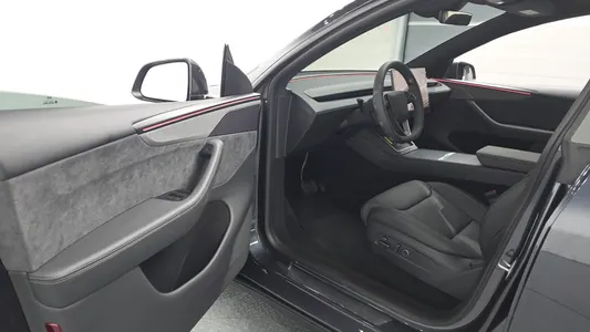 Tesla Y L AWD 2026 10
