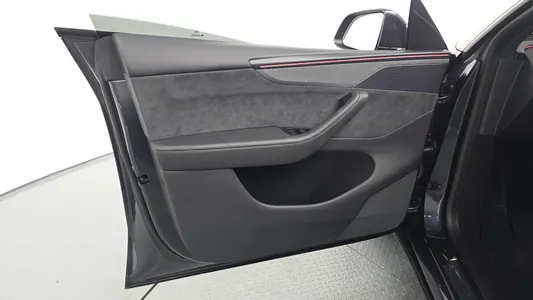 Tesla Y L AWD 2026 25