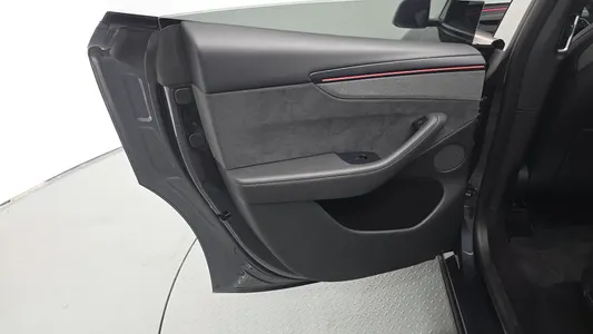 Tesla Y L AWD 2026 26