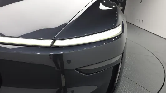 Tesla Y L AWD 2026 23
