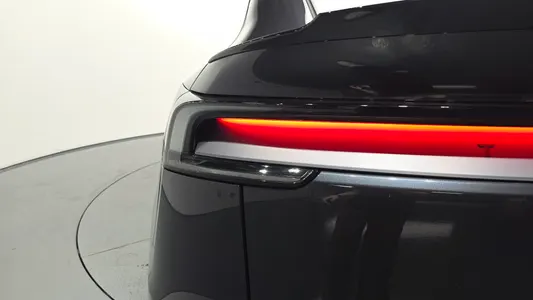 Tesla Y L AWD 2026 24
