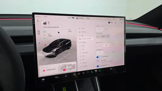 Tesla Y L AWD 2026 28