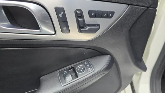 Mercedes-Benz SLK-Class 200 2012 13