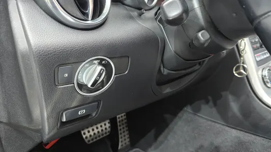 Mercedes-Benz SLK-Class 200 2012 14