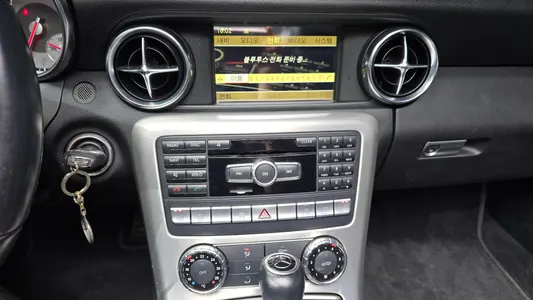 Mercedes-Benz SLK-Class 200 2012 16