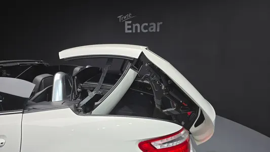 Mercedes-Benz SLK-Class 200 2012 19