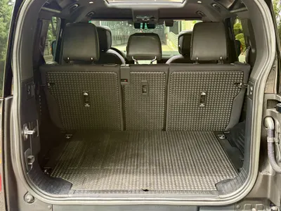 Land Rover (L663) 110 P400 X 2023 17