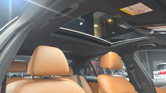 BMW 5 Series (G30) 520i M 2020 18